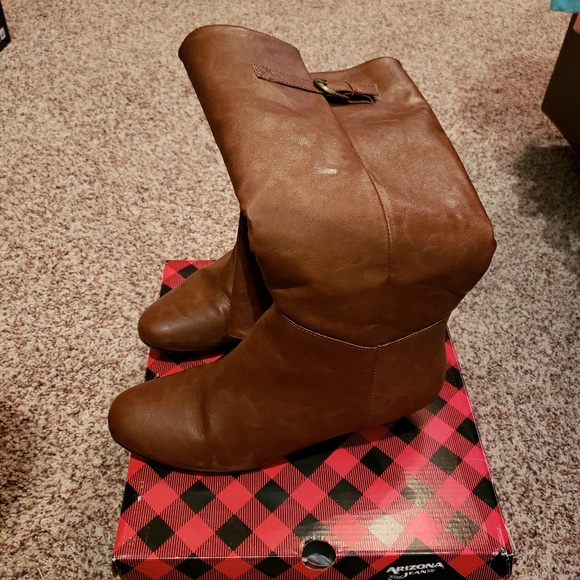 Womans Boots. **Bargain - Picture 3 of 3